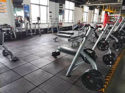 为什么你的健身房会“跑路”？郑州24家健身房倒闭原因深度剖析